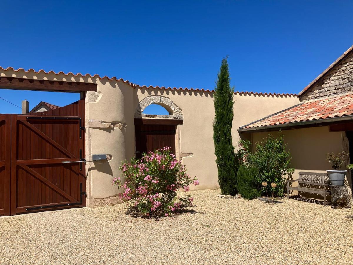 Le Clos De Quintaine Chambres D'Hotes Clesse  ภายนอก รูปภาพ